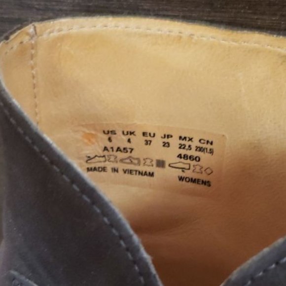 Timberland Brown Ankle Boots - Picture 3 of 12